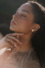 Bend Ring in Topaz